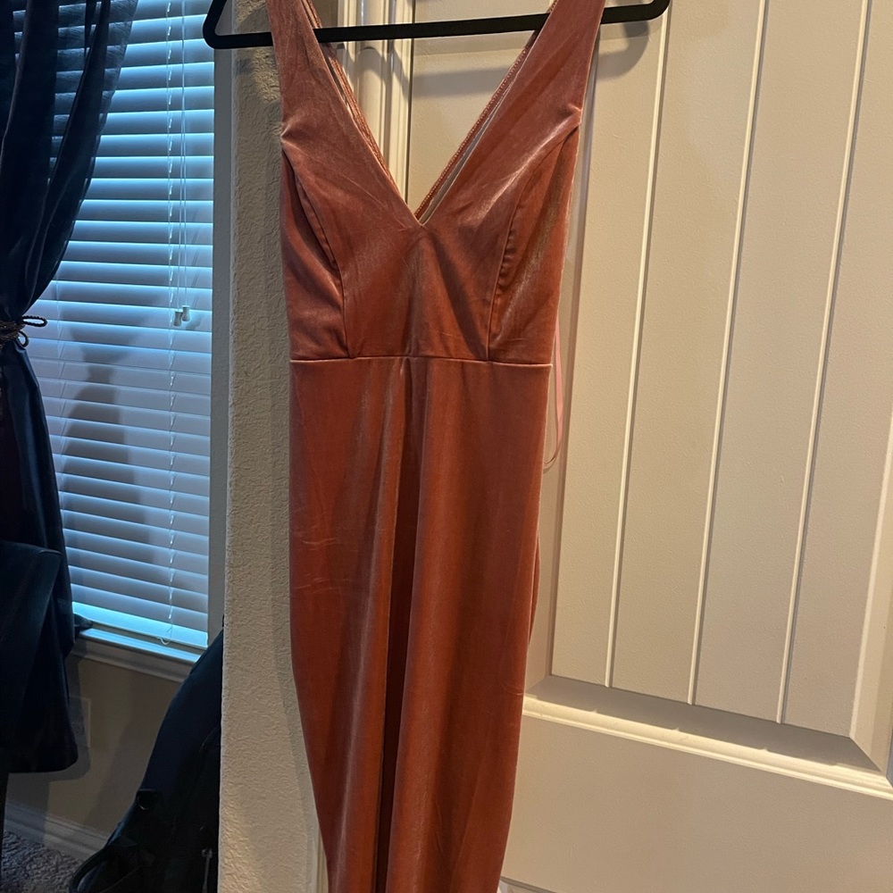 Rise color  velvet dress